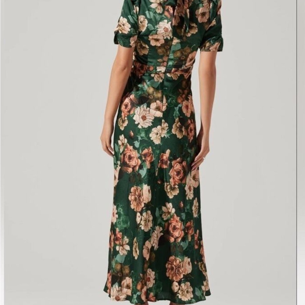 ASTR the Label high neck Floral Green Dress